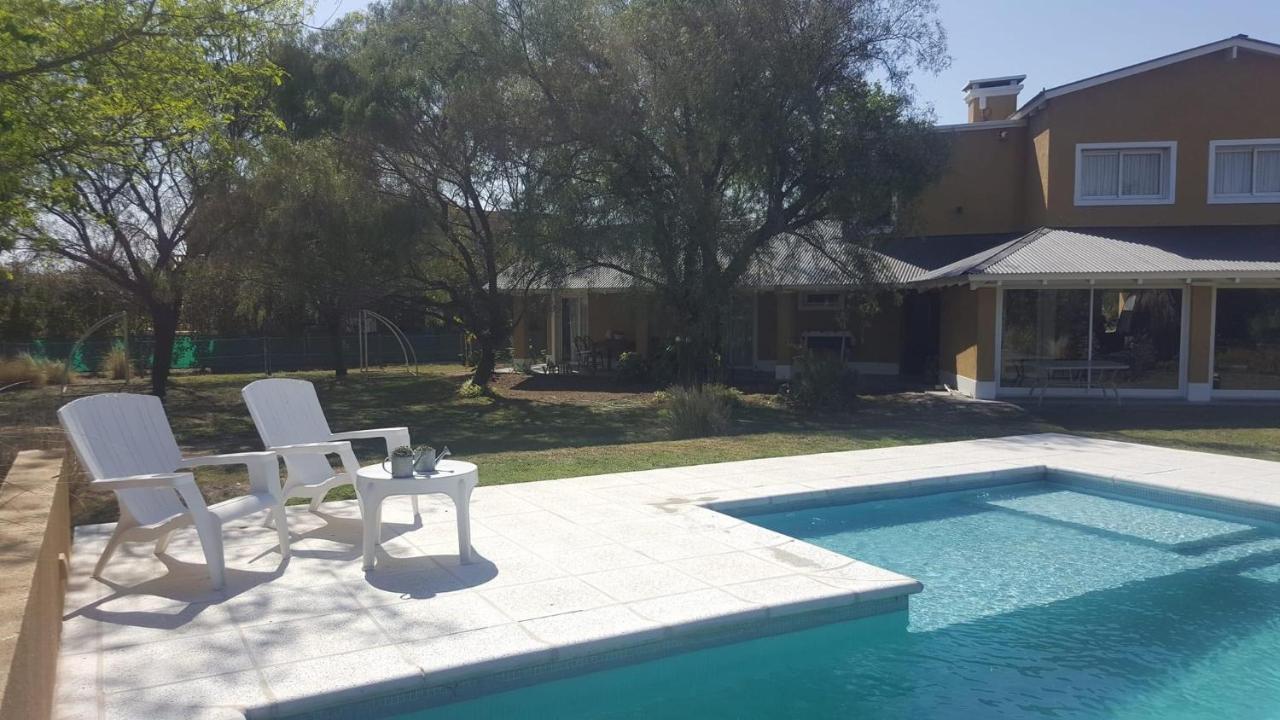 Casa 6 A Malibu 3Km Del Aeropuerto Podes Dejar Tu Auto Villa Allende Eksteriør bilde
